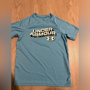 UNDER ARMOUR athletic shirt